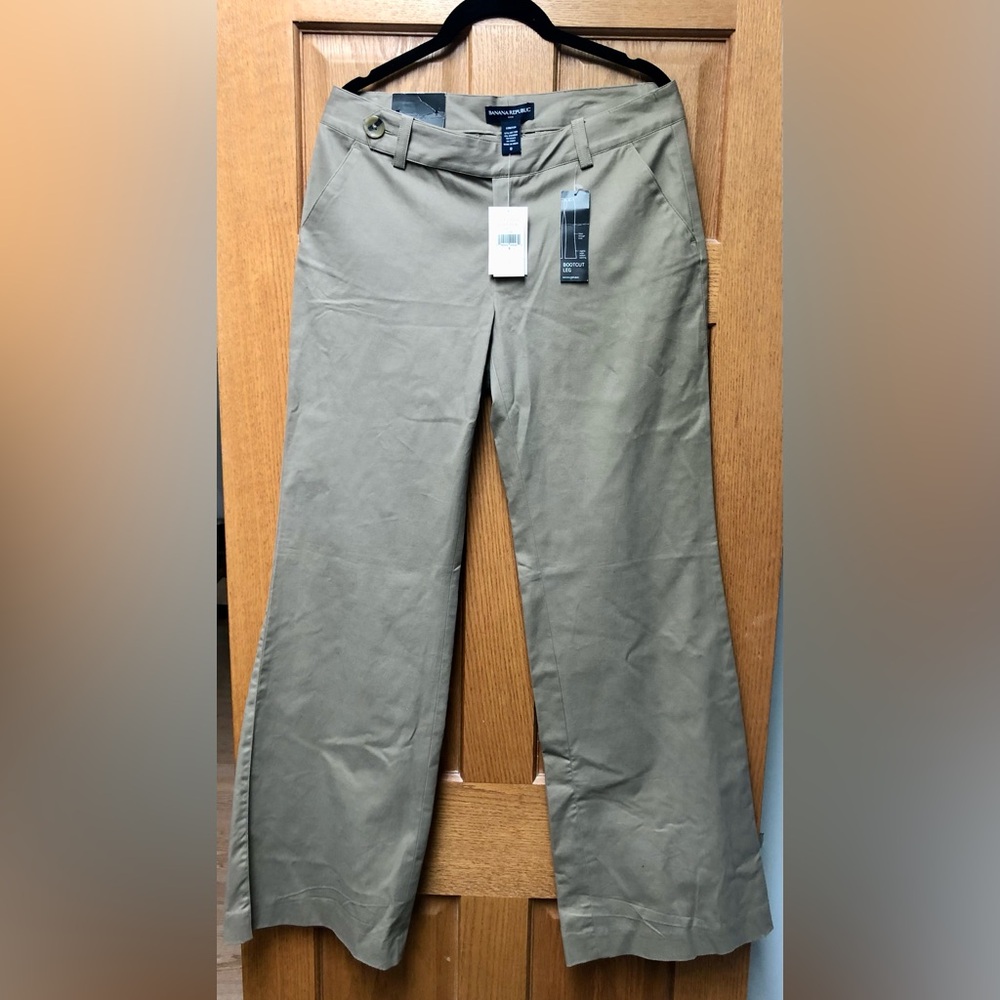 Banana Republic Woman’s Martin Fit chinos/pants Size 8 NWT
